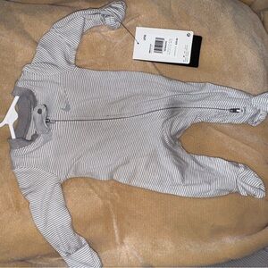 Nike Gray Striped Kids Footie